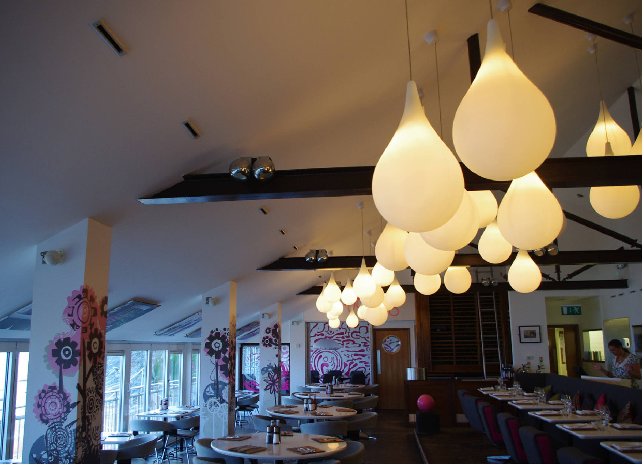 Fifteen Restaurant Ceiling Slotted Outlets_v2-2